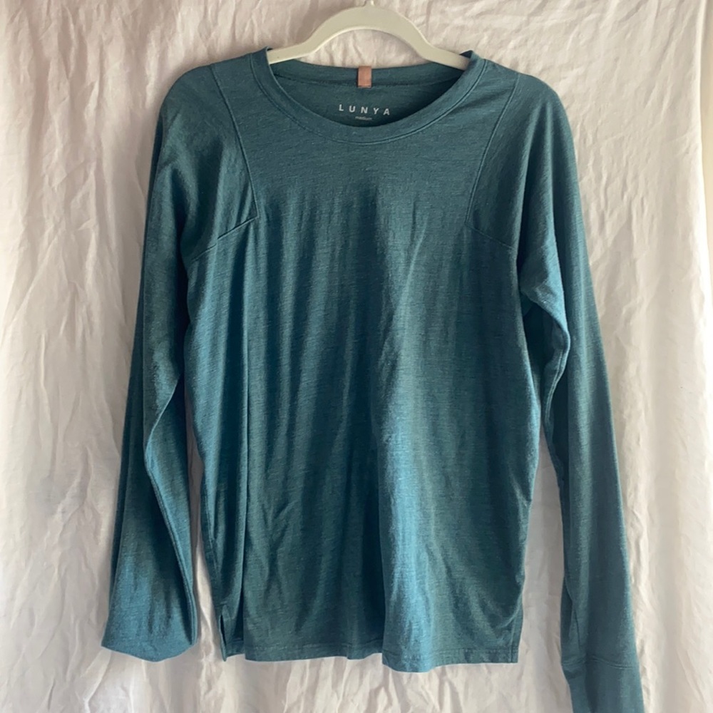 Restore Base Long Sleeve Tee in medium